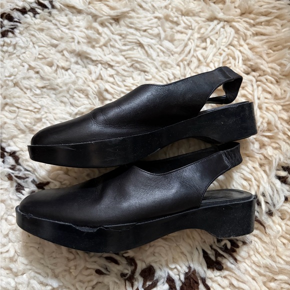 Robert Clergerie Paris Black Leather Slingback Flatform shoes - Picture 4 of 8